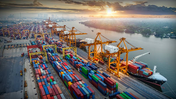 How Can Freight Forwarding Companies Ship Goods from China Worldwide?