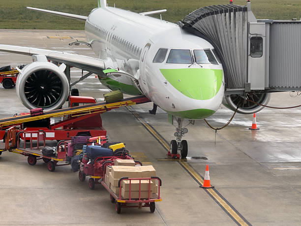 Can an International Freight Forwarder Help Reduce Air Freight Costs?